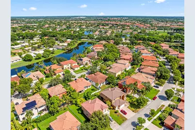 2133 SW 118th Ave, Miramar, FL 33025 - Photo 3