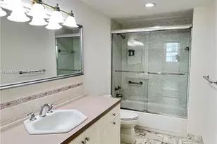 5825 Collins Ave, Miami Beach, FL 33140 - Photo 23
