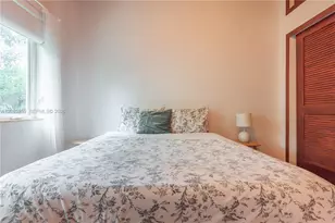 521 NE 68th St, Miami, FL 33138 - Photo 39