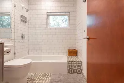 521 NE 68th St #1, Miami, FL 33138 - Photo 27