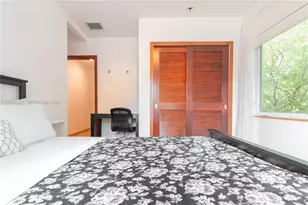 521 NE 68th St, Miami, FL 33138 - Photo 33