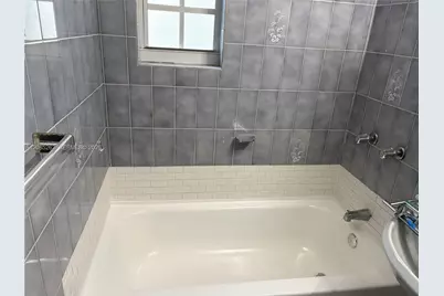 931 SW 6th Ave #931, Miami, FL 33130 - Photo 17