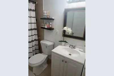 42 W 7th St #202, Hialeah, FL 33010 - Photo 13