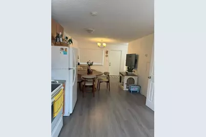 42 W 7th St #202, Hialeah, FL 33010 - Photo 1