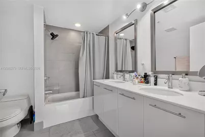 92 SW 3rd St #4407, Miami, FL 33130 - Photo 17