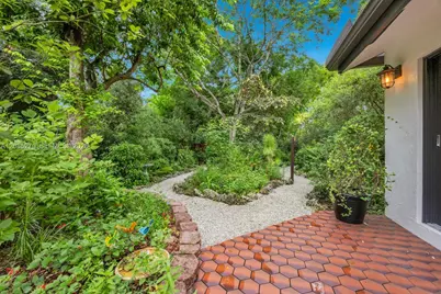 8808 SW 150th Place Cir, Miami, FL 33196 - Photo 51