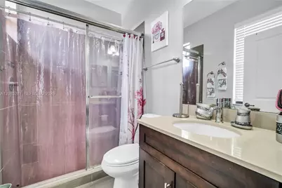 5104 NW 47th St, Tamarac, FL 33319 - Photo 23