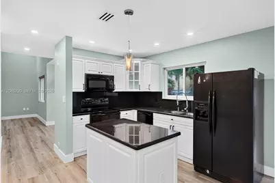 13746 SW 145th St, Miami, FL 33186 - Photo 13