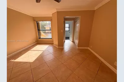 211 SW 95th Ter #202, Pembroke Pines, FL 33025 - Photo 5