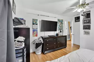 6238 Hayes St, Hollywood, FL 33024 - Photo 7