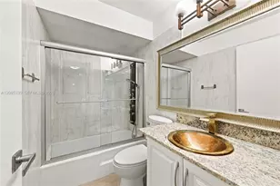 2431 SW 82nd Ave, Davie, FL 33324 - Photo 3