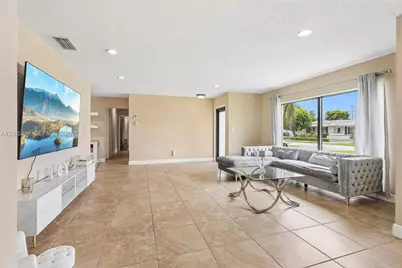 10451 SW 125th Ave, Miami, FL 33186 - Photo 15