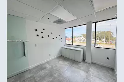 2870 Stirling Rd, Hollywood, FL 33020 - Photo 33