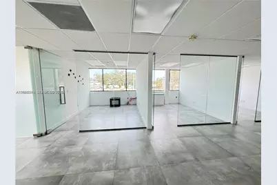 2870 Stirling Rd, Hollywood, FL 33020 - Photo 31