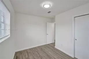 3751 NW 25th St, Lauderdale Lakes, FL 33311 - Photo 23