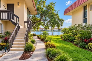 780 NE 199th St, North Miami Beach, FL 33179 - Photo 29