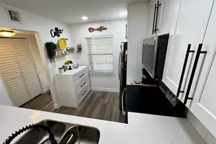 231 NW 76th Ave, Margate, FL 33063 - Photo 9
