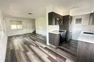 913 NE 17th St, Fort Lauderdale, FL 33305 - Photo 1