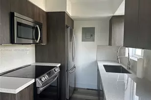 913 NE 17th St, Fort Lauderdale, FL 33305 - Photo 3
