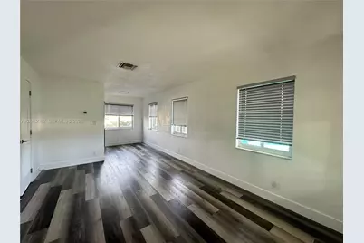 913 NE 17th St #9, Fort Lauderdale, FL 33305 - Photo 5