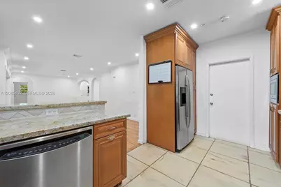 921 Alava Ave, Coral Gables, FL 33146 - Photo 13