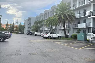 3000 E Sunrise Lakes Dr, Sunrise, FL 33322 - Photo 1