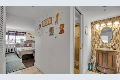 8001 Crespi Blvd #4B, Miami Beach, FL 33141 - Photo 11