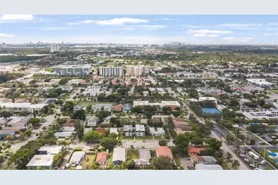 2040 NE 170th St #10, North Miami Beach, FL 33162 - Photo 23