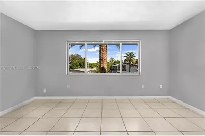 2040 NE 170th St #10, North Miami Beach, FL 33162 - Photo 11