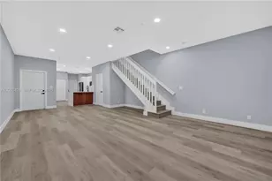 4238 Vineyard Cir, Weston, FL 33332 - Photo 9