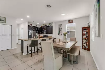 4707 Foxtail Palm Ct, Greenacres, FL 33463 - Photo 13