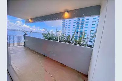 7545 E Treasure Dr #3I, North Bay Village, FL 33141 - Photo 9