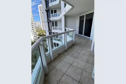 21055 Yacht Club Dr #1206, Aventura, FL 33180 - Photo 15