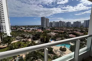21055 Yacht Club Dr, Aventura, FL 33180 - Photo 27