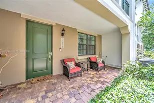 11355 SW 14th St, Pembroke Pines, FL 33025 - Photo 7