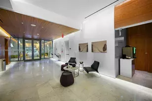 68 SE 6th St, Miami, FL 33131 - Photo 25