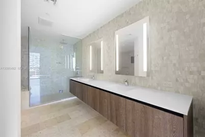 68 SE 6th St #910, Miami, FL 33131 - Photo 9