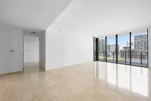 68 SE 6th St, Miami, FL 33131 - Photo 3
