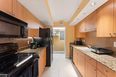 6917 Collins Ave #1520, Miami Beach, FL 33141 - Photo 11