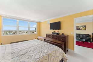 6917 Collins Ave, Miami Beach, FL 33141 - Photo 13