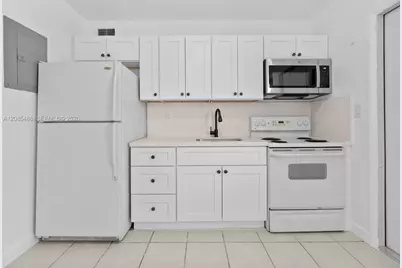 1460 NW 52nd St #2, Miami, FL 33142 - Photo 11