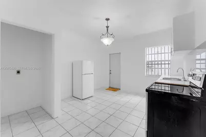 5629 SW 7th St, Miami, FL 33134 - Photo 7