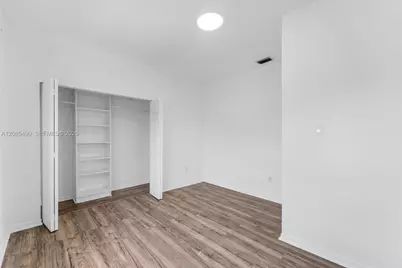 5629 SW 7th St, Miami, FL 33134 - Photo 9