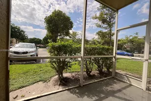 661 Cypress Lake Blvd, Deerfield Beach, FL 33064 - Photo 9