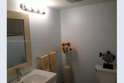 8100 Byron Ave #504, Miami Beach, FL 33141 - Photo 15