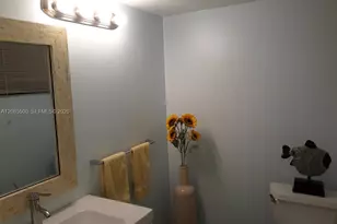 8100 Byron Ave, Miami Beach, FL 33141 - Photo 15