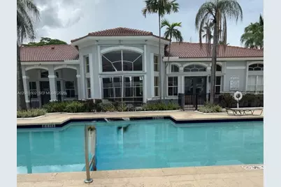 9645 NW 1st Ct #1-110, Pembroke Pines, FL 33024 - Photo 13