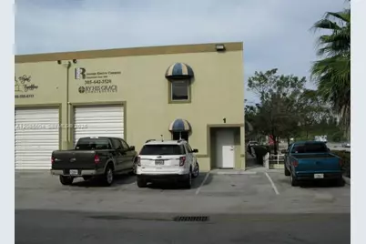 10840 NW 138th St #1-A, Hialeah Gardens, FL 33018 - Photo 1