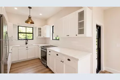 735 NE 72nd St, Miami, FL 33138 - Photo 5