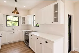735 NE 72nd St, Miami, FL 33138 - Photo 5